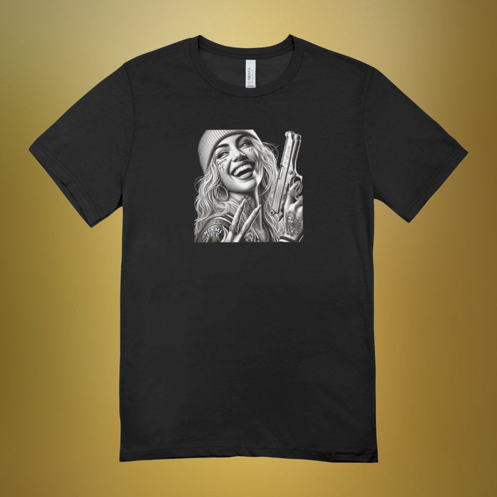 T-shirt "Happy gun girl"